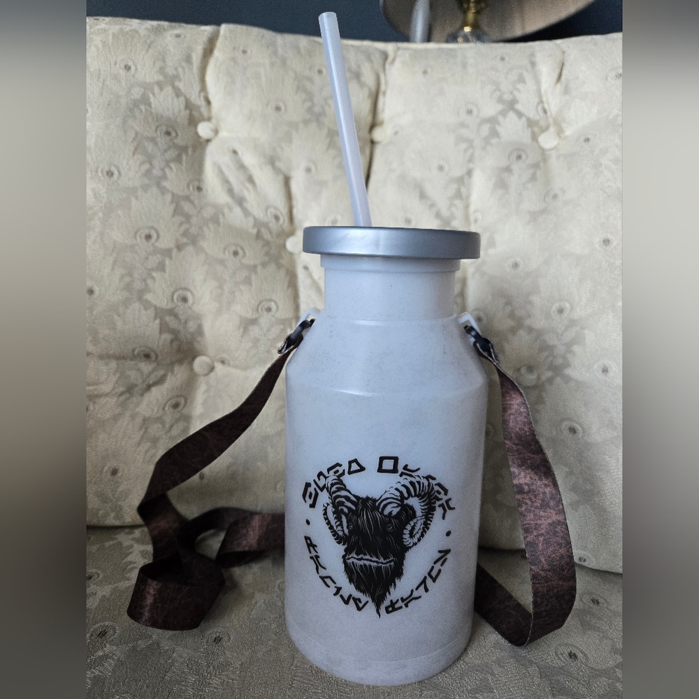 Star Wars White Goat Design Drinkware with Straw